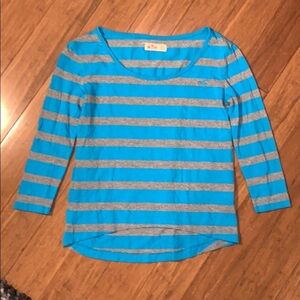 ☀️ 3/$36 or 2/$30 
NEW Hollister 3/4 Sleeve Turq/Silver Stripe XS